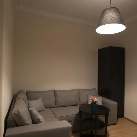 Apollo Apartment